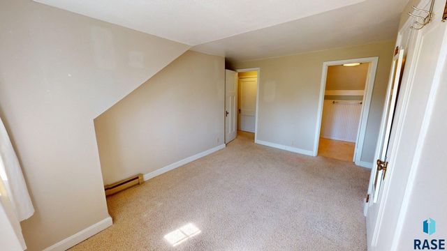 1024 4th St Street, Brookings, SD 57006