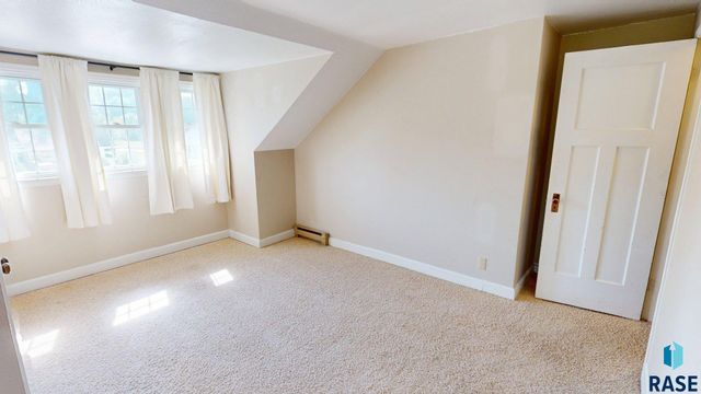 1024 4th St Street, Brookings, SD 57006