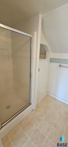 1024 4th St Street, Brookings, SD 57006