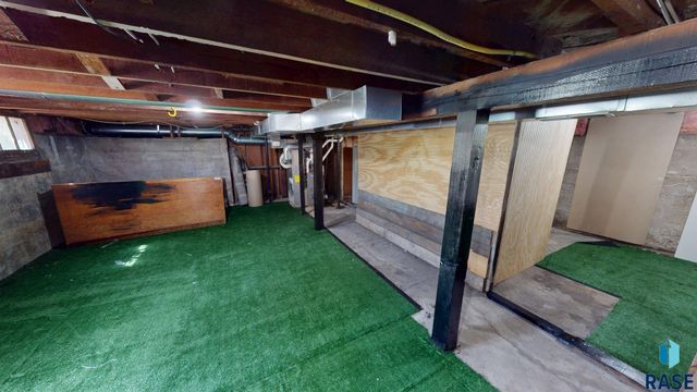 1024 4th St Street, Brookings, SD 57006