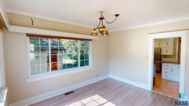 1024 4th St Street, Brookings, SD 57006