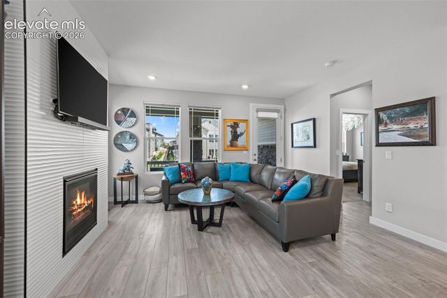 1915 Canyonpoint Lane, Castle Pines, CO 80108