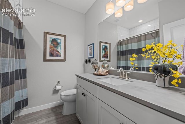 1915 Canyonpoint Lane, Castle Pines, CO 80108