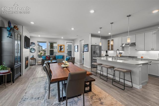 1915 Canyonpoint Lane, Castle Pines, CO 80108