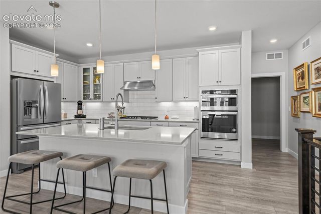 1915 Canyonpoint Lane, Castle Pines, CO 80108