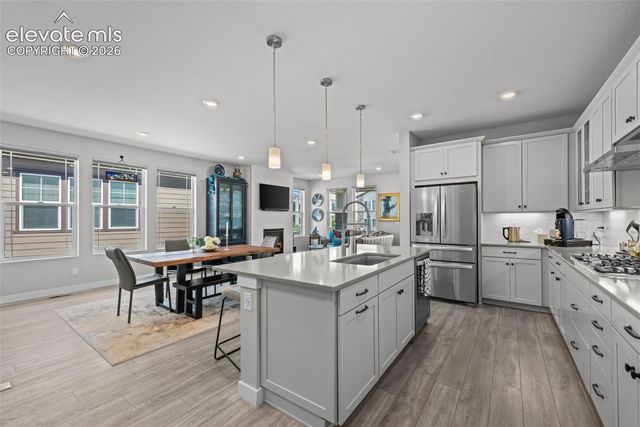 1915 Canyonpoint Lane, Castle Pines, CO 80108