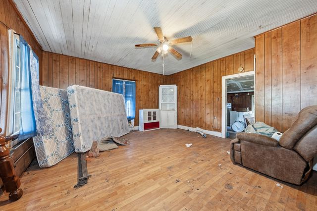 582 Hcr 1313, Hillsboro, TX 76645