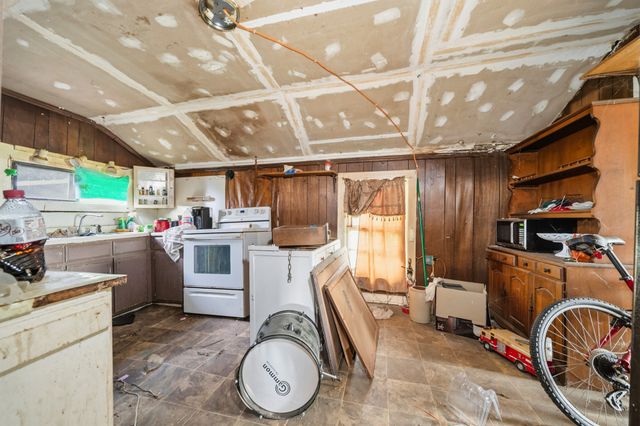 582 Hcr 1313, Hillsboro, TX 76645