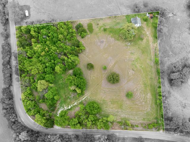 582 Hcr 1313, Hillsboro, TX 76645