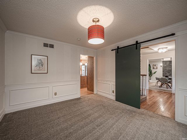 1014 Kingswood Drive, Evansville, IN 47715