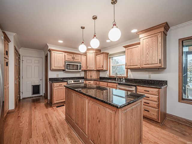 1014 Kingswood Drive, Evansville, IN 47715