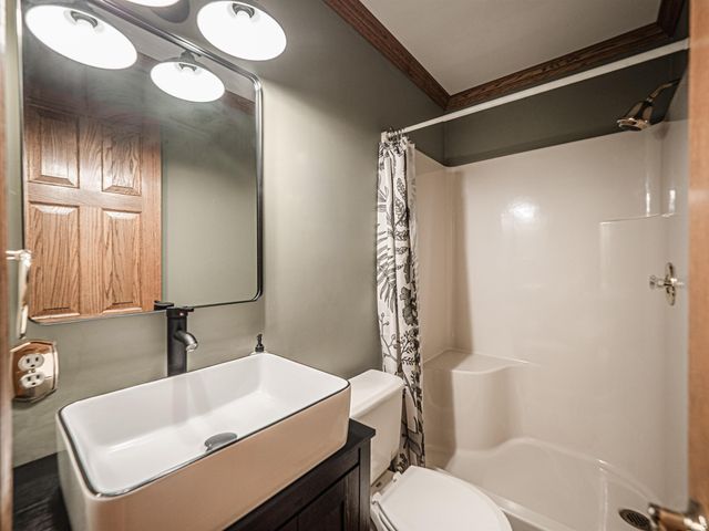 1014 Kingswood Drive, Evansville, IN 47715