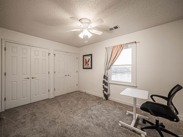 1014 Kingswood Drive, Evansville, IN 47715