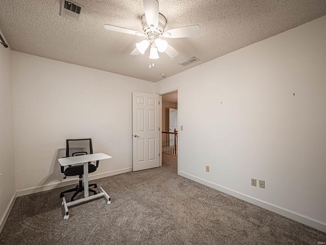 1014 Kingswood Drive, Evansville, IN 47715