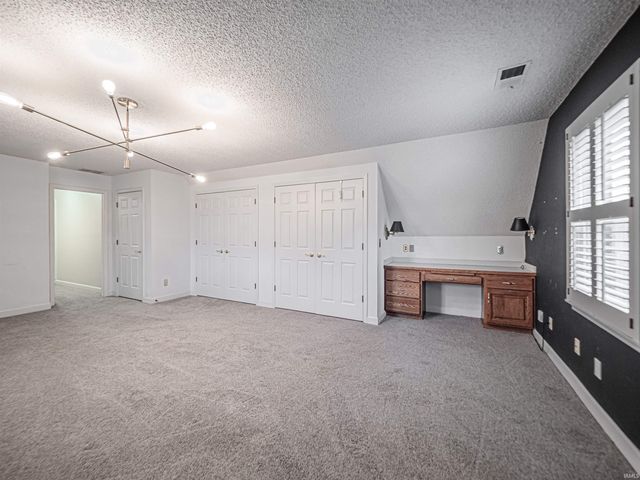 1014 Kingswood Drive, Evansville, IN 47715