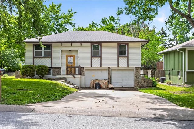 107 Brentwood Drive, Belton, MO 64012