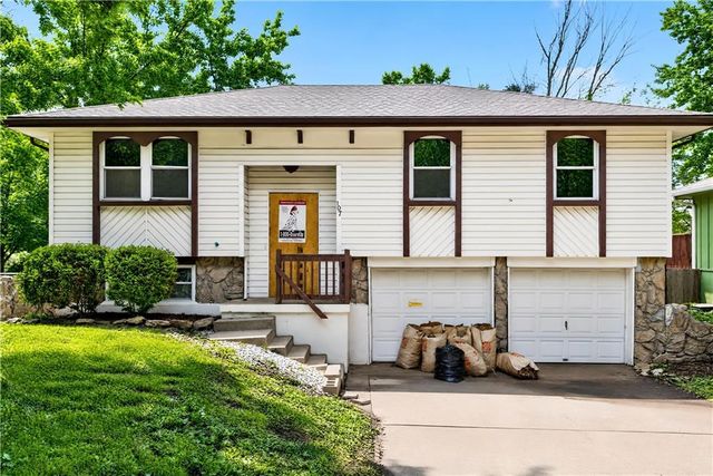 107 Brentwood Drive, Belton, MO 64012