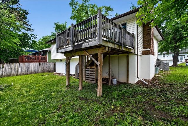 107 Brentwood Drive, Belton, MO 64012