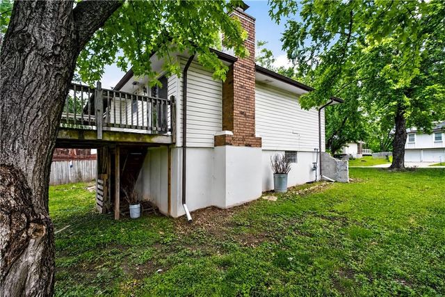 107 Brentwood Drive, Belton, MO 64012