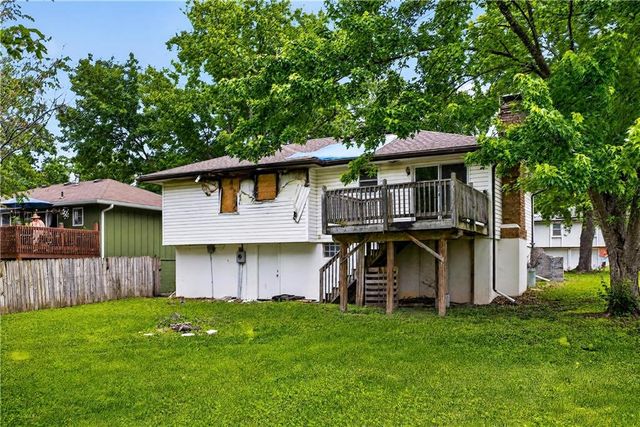 107 Brentwood Drive, Belton, MO 64012