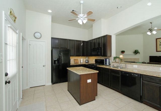 10018 Blissfull Valley Lane, Tomball, TX 77375
