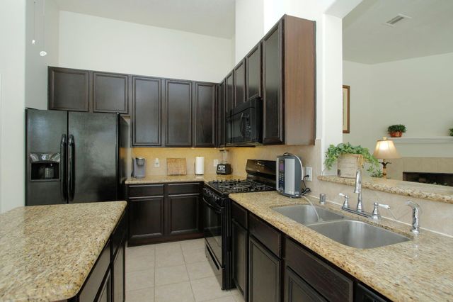 10018 Blissfull Valley Lane, Tomball, TX 77375