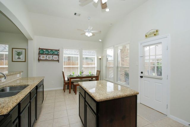 10018 Blissfull Valley Lane, Tomball, TX 77375