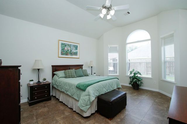 10018 Blissfull Valley Lane, Tomball, TX 77375