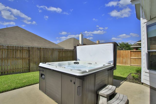 10018 Blissfull Valley Lane, Tomball, TX 77375