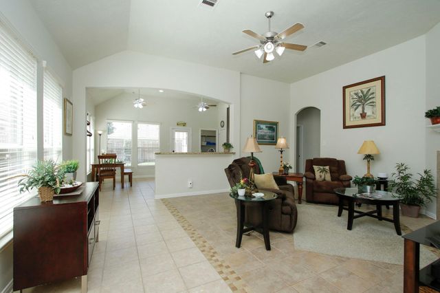 10018 Blissfull Valley Lane, Tomball, TX 77375