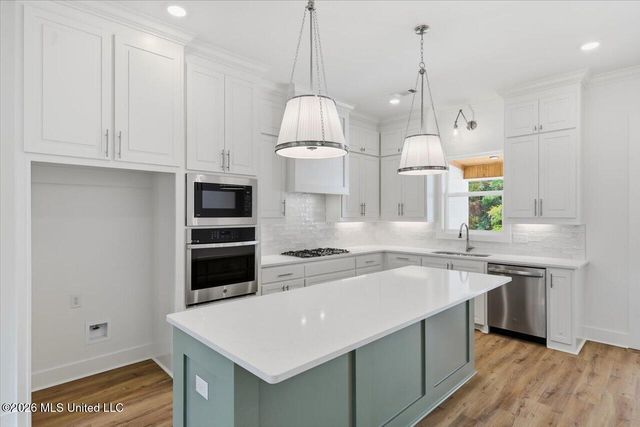 928 Mullican Road, Florence, MS 39073