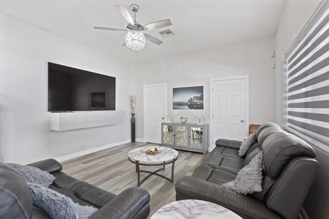 3221 El Camino, West Palm Beach, FL 33409
