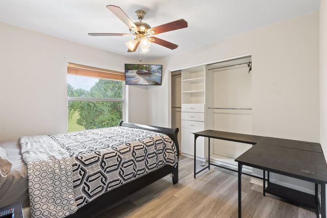 3221 El Camino, West Palm Beach, FL 33409