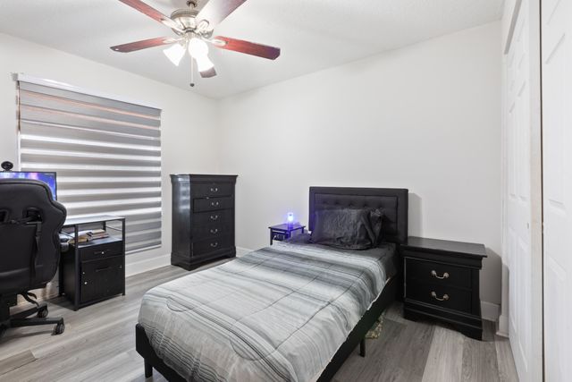 3221 El Camino, West Palm Beach, FL 33409