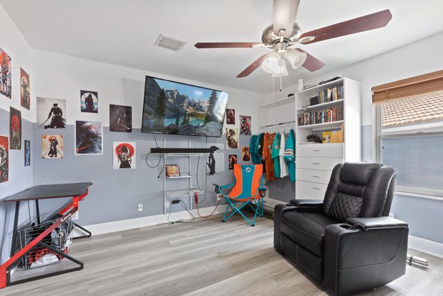 3221 El Camino, West Palm Beach, FL 33409