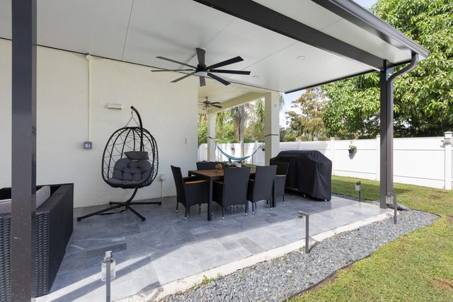 3221 El Camino, West Palm Beach, FL 33409
