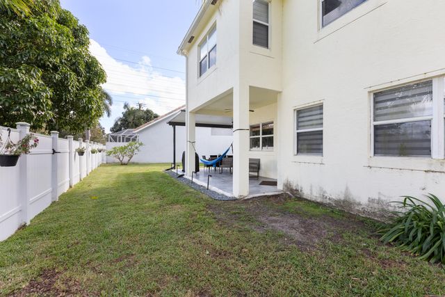 3221 El Camino, West Palm Beach, FL 33409