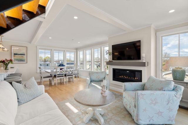 150 Merrimac St I, Newburyport, MA 01950