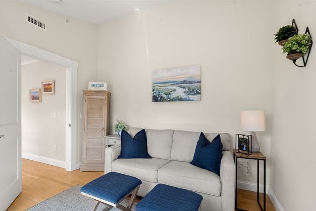 150 Merrimac St I, Newburyport, MA 01950