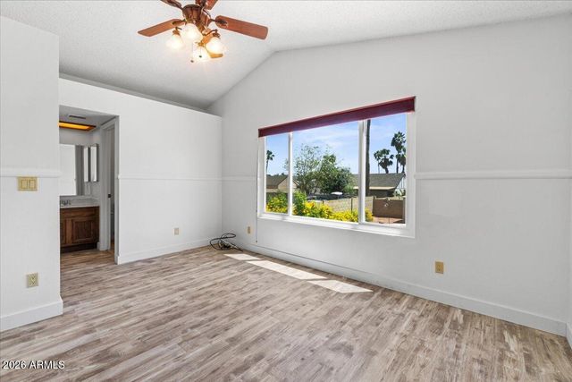 1041 E KRISTAL Way, Phoenix, AZ 85024