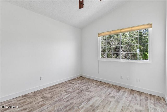 1041 E KRISTAL Way, Phoenix, AZ 85024