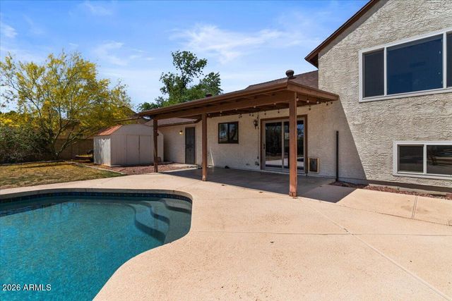 1041 E KRISTAL Way, Phoenix, AZ 85024