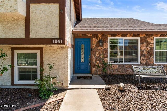 1041 E KRISTAL Way, Phoenix, AZ 85024