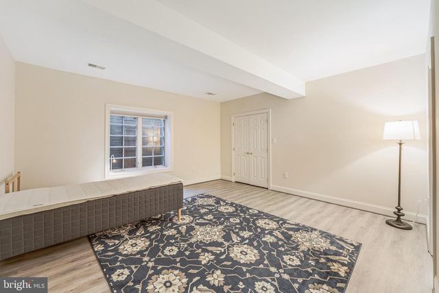 7405 OLD MAPLE SQ, Mclean, VA 22102