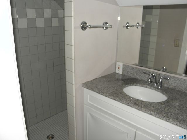 31 Woodland Drive, Norwich, CT 06360