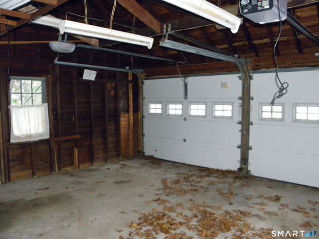 31 Woodland Drive, Norwich, CT 06360