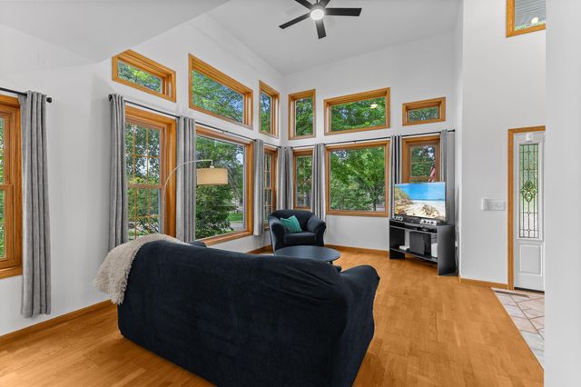 7520 Walker Street, Saint Louis Park, MN 55426