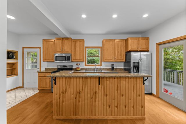 7520 Walker Street, Saint Louis Park, MN 55426