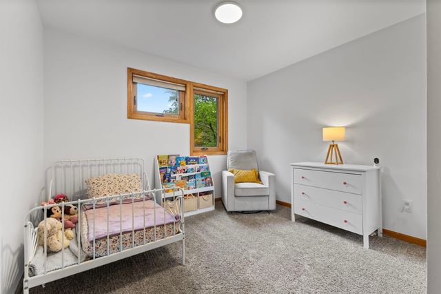 7520 Walker Street, Saint Louis Park, MN 55426