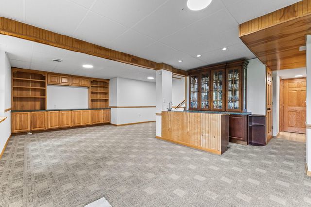 7520 Walker Street, Saint Louis Park, MN 55426